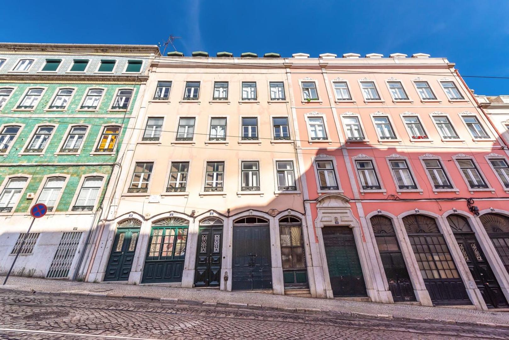 Appartamento Guestready - Porta De Alfama, For Up To 6 Guests! Lisbona Esterno foto